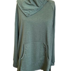 Grace & Lace Green Sweatshirt With Kangaroo Pocket. size Large